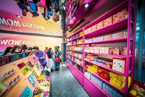 彩妝WOW COLOUR品牌入駐煙臺大悅城.jpg
